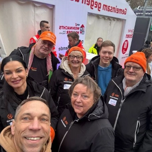 Tafel Paderborn Team NRW beim Weihnachtswunder in Essen 2025